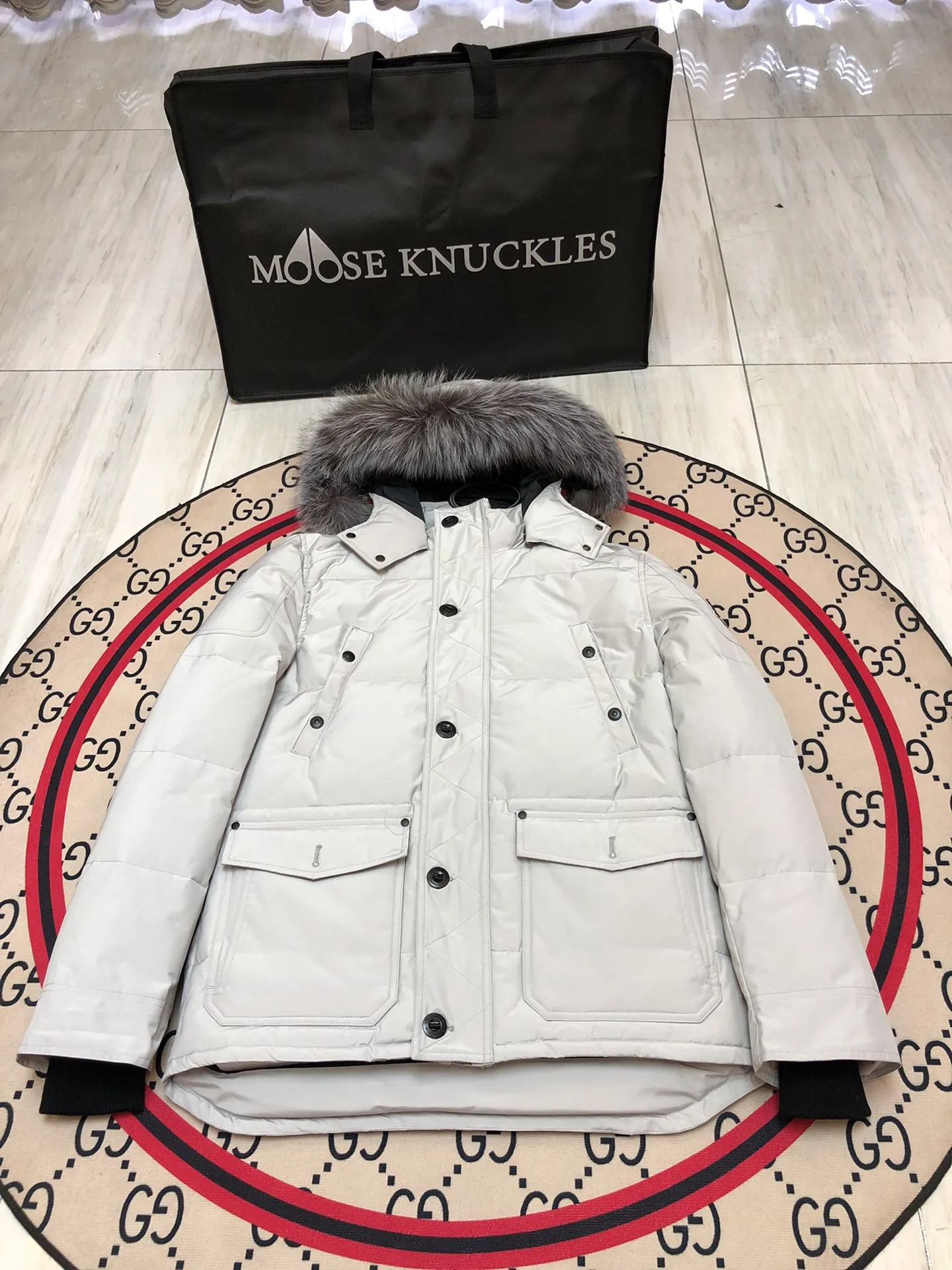 ：Y 120 Cream White 🇨🇦Moose knuckles/ 07/ Moose knuckles . 2007 🇨🇦 ！ Premium ， 。 ， RMB 5040-15000 ！ ，LOGO ✂️. ！ . ！ MONCLER/ Canada Goose/ ，Moose knuckles 2020 …… ✂️ 90% ， ！ ✂️ ， ! ✂️ YKK， ， ！ ✂️ ， . ！ ✂️ 3D ， ⚠️Size:s-xxl